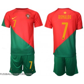 Portugal Cristiano Ronaldo #7 Replik Heimtrikot Kinder WM 2022 Kurzarm (+ Kurze Hosen)